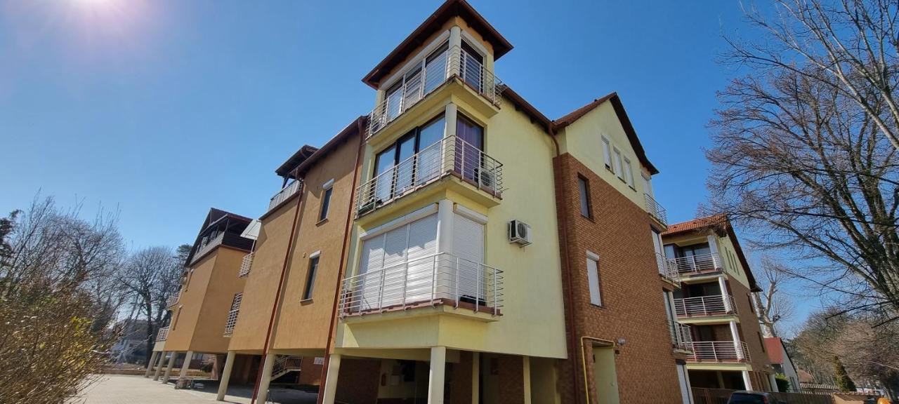 Apartman For 4 Siofok Dış mekan fotoğraf